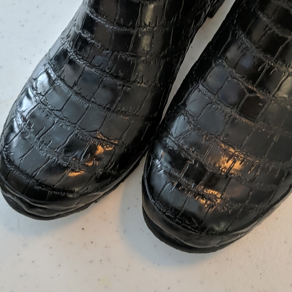 CHRISTIAN SIRIANO * SNAKE PRINT RAIN BOOT - Picture 10 of 10